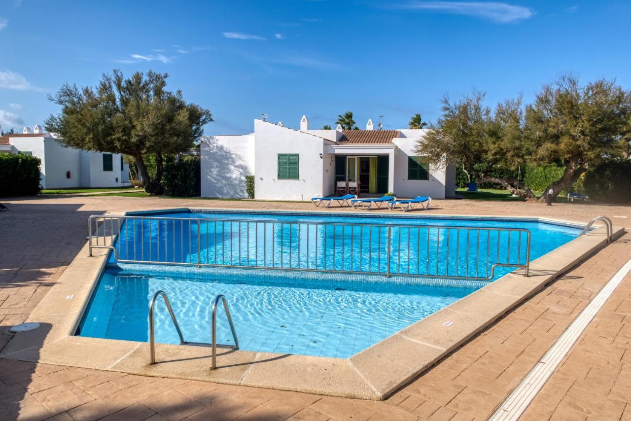 Apartamentos Las Golondrinas Cala'N Bosch  Exterior photo