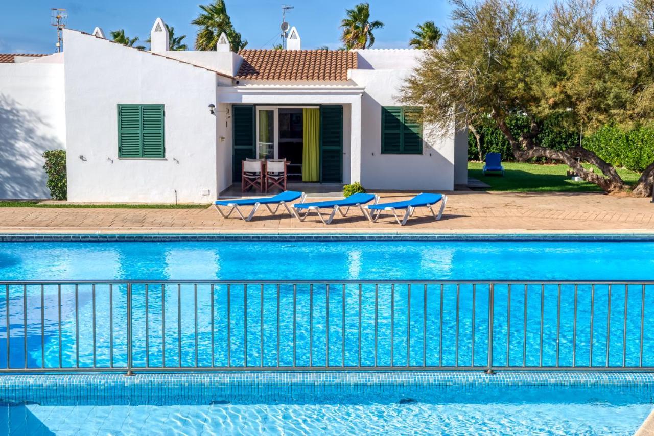 Apartamentos Las Golondrinas Cala'N Bosch  Exterior photo